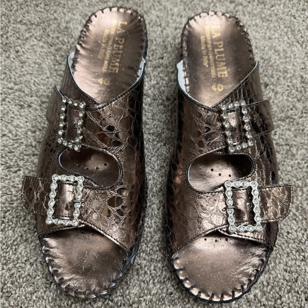 La Plume Metallic Bronze Buckle Mules